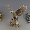 Vieux Chinois Fengshui Folk Argent Skulptur Animaux Fly Eagle Hawk Staty Skulptur