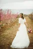 Skromne suknie ślubne z rękawami Tanie wysokiej jakości Scoop Neck Krótkie rękawy Koronki Top A-Line Nieformalna suknia ślubna z szarością