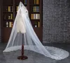 One Layer White Wedding Sluier 350 cm Geappliceerd rand Kant Ivory Bridal Sluiers Cathedral sluier met gratis kam