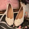 Party Prom White Color Pointed Toe Rhinestone Decoration Fresh Flat Bridal Wedding Shoes Beautiful Lace Flower Anniversary Shoes245m