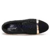 Handgefertigter Black Diamonds Herren-Loafer aus Wildleder mit goldenem Riemen und Satin- und Lederinnensohle für Bankett und Abschlussball