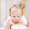 Baby flickor födelsedag pannband prinsessan krona pannband flickor elastiska nummer tryck huvudbonader nyfödda baby glitter hår tillbehör KH7922228