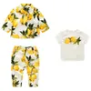Großhandel - 2020 Frühling/Herbst Mode Zitronen-/Rosendruck Mädchenkleidung 3-teiliges Kinderkleidungsset 3-13Y Kinderkleidung T-Shirt + Mantel + Jeans1