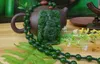 Manuell skulptur. Grön Jade Wu Mammon Duke Guan (Rektangulär form) Lucky Talisman Pendant Halsband