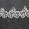 Imagens reais de camada única bling lantejas de renda mantilla véu de noiva com pente catedral de casamento longo véu nv71013871688