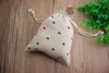 Red Heart Linen Presentväskor 9x12cm 10x15cm 13x17cm Pack med 50 Candy Favor Sack Makeup Jewelry Pouch3027