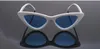 Nouvelles femmes de couleur lentille Cat Eye lunettes de soleil Designer de marque inspiré rétro lunettes de soleil Shades 12pcs / lot Livraison gratuite