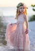 Rosa A Line Flower Girls Abiti in pizzo Applique Ruffles Bambini Abiti da cerimonia Abiti da spettacolo per ragazze da spiaggia senza maniche