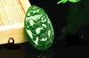 Bright Green Jade Manuell Skulptur Den kinesiska Zodiac Rabbit Dragon Snake. Talisman halsband hängsmycke