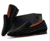 Nouveau velours noir imprimé noir rivet hommes mocassins faits à la main mode fête Banquet hommes fumer pantoufles chaussures plates pour hommes