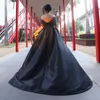 2018 Black Mother and Da figlia si veste da spalla a bassa taffeta Abiti da sera in taffet