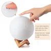 3,9 pouces 3D Moon Lamp Rechargeable Lunar Night Light Touch Control Two Tone Warm and Cool Lighting with Wooden Stand Gift Box