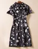 Robe fourreau à imprimé floral pour femmes, avec poches, manches courtes, 09K579