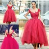 Red Cap Rękaw Prom Dresses 2018 Koronki Aplikacje Tule Warstwy Suknie Wieczorowe Długość Herbata Suknia Balowa Kobiety Formalne Party Vestidos Tanie