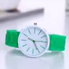 Wristwatches Jelly hollow out design rubber Band Women Men Geneva Watch Silicon Candy Mutil color Fashion Student Silicone Quartz Watches