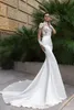 Ny Ankomst Mermaid Bröllopsklänningar 2017 High Neck Sheer Långärmade Lace Appliques Satin See Through Beach Garden Bridal Gown Cheap