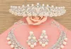 2017 Luxe L'accessoire de cheveux de mariée trois pièces ensemble accessoires de mariage accessoire de cheveux collier boucles d'oreilles accessoires de mariageTia8491864