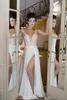 طويلة الأكمام الخامس الرقبة فستان الزفاف رخيصة حديقة ثوب سبليت تصميم مثير Iullsion صد يزين ألف خط بثوب الزفاف عصري مخصص