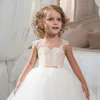 Abiti da ragazza di fiore lunghi con scollo rotondo per bambine 8 10 12 Corsetto gonfio in tulle di pizzo Abito da ballo per bambini Abito da ballo per bambini