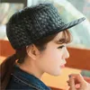 Koreanska Diy Blank Hats PU Läder Hip Hop Hat Män och Kvinnor Vävmönster Flat Edge Baseball Cap