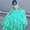 Sexy 16 robe menthe vert à volants organza dentelle Quinceanera robes 2 pièces robe de bal princesse gonflée à volants mascarade bal filles robes de