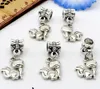 100 sztuk / partia Tybetański Silver Alloy Fox Charms Dynda Koraliki Fit Europejska Wisiorek Bransoletka Biżuteria Dysponuje DIY 25x12mm otwór 4mm