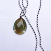 Poisson rouge en agate naturelle (plus) chaque année. Pendentif collier talisman