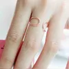 Gli anelli svegli semplici a forma di linea della lettera U di nuovo modo di prezzi di fabbrica per la ragazza delle donne possono mescolare il colore EFR045