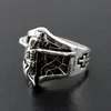 Heißer Verkauf Gothic Schädel geschnitzt große Biker Ringe Herren Anti-Silber Retro Punk Ringe für Herren Modeschmuck in großen Mengen Großhandel