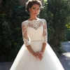 2021 Tulle Beautiful Bride Gowns Fashion Appliques Lace Bateau Neckline Half Sleeve Wedding Dresses with Beading Sash