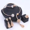 Charm Dubai Conjuntos de joias de cristal banhado a ouro para mulheres Colar com pingente africano Brincos pulseira Anéis Acessórios para vestidos de festa