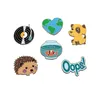 Groothandel - de originele accessoires Kaart Broche Phonograph Record Hond Goldfish Bowl Hedgehog Dieren Druppel Pin Badges