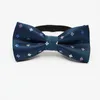 Gratis Hot Sale Nya Kid Bowties Barnens slips Färgglada Bowtie Star Kontrollera Polka Dot Stripes