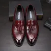 Nuovo arrivo Plus Size Scarpe da uomo in pelle di mucca vintage Business Formal Brogue Scarpe a punta intagliate Oxford vintage Abito da sposa