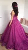 3 dの花のアップリケQuinceaneraのドレス華やかな紫色のふわふわボールガウンのイブニングドレスの服用正式なウエディングドレスきれいな花チュールパーティードレス