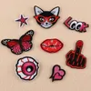 Strykjärn på fläckar DIY Broderad Patch Klistermärke för Kläder Kläder Tyg Sy Röd Butterfly Läpp Look Finger Design