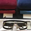 Solglasögon för män och kvinnor Designer Sommarstil 0233 Anti-ultraviolett Retro Plate Square Full Frame Fashion Random Box