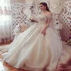 Schulterfreie Vintage-Brautkleider, sexy Spitzenapplikationen, ärmellose Organza-A-Linien-Brautkleider, neueste charmante, hübsche Brautkleider