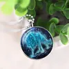 Wholesale-2016 Wolf Cabochon Glass Glowing Collane con ciondolo Gioielli di moda Catena placcata argento Glow In The Dark Collane Collares