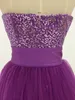 Vestido de baile curto barato com saia removível Bainha coluna Strapless vestido de baile de lantejoulas Tulle destacável Overskirt em roxo