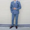 カスタムメイドの新郎の新郎の青い2つのピースの結婚式のスーツの新郎の筋肉の男のスーツ