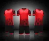 Maillots de football personnalisés de l'équipe vierge définit en gros Gym Jogging Tops de course à manches courtes avec shorts, ensembles de course à la mode, uniforme de football pour hommes