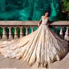 2017 Lyx Champagne A-Line Lace Bröllopsklänningar Korta ärmar Sexiga See Through Appliques Vintage Wedding Gowns Vestido de Noiva
