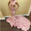 Magnifique rose à la main longue train robes de bal dentelle appliques pure manches longues sirène robes de soirée 2k17 voir à travers les robes balayage train