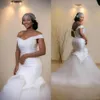 Elegant 2017 Off Shoulder Mermaid Trouwjurken Ruche Mouwloze Kralen Arabische Bruidsjurk Sweep Trein Real Image Lace Up Wedding Town 2017