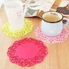 Europa 100st Lace Blomddoilies Silikon Coaster Coffee Table Cup Mats Pad Placemat Kök Tillbehör Matlagningsverktyg