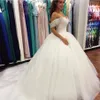 Nuovi perline di cristallo con spalle scoperte in pizzo bianco abiti da ballo abiti da sposa per spose abiti da sposa gonfi