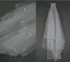 Varm Försäljning 1,5 meter Två-lager Sequins Beaded Edge Billiga Bröllopslöjor Med Kam Vit Elfenben Mjuk Tulle Veil För Bröllopsfest