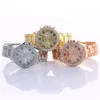 Date de luxe strass hommes montres genève femmes diamant montre en or avec boîtier en cristal 3 couleurs bracelets de montre en alliage