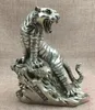 Çin Halk Fengshui Argent Sauvage Féroce Zodiaque Année Tigre Roi Jusqu'à La Colline Heykeli